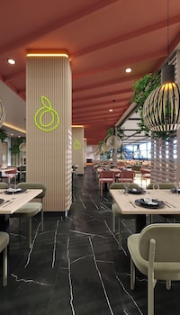 almaris resort hotel