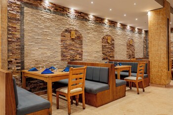 rewaya inn resort