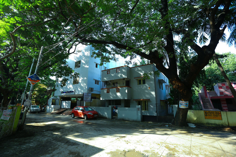 season 4 residences thiruvanmiyur