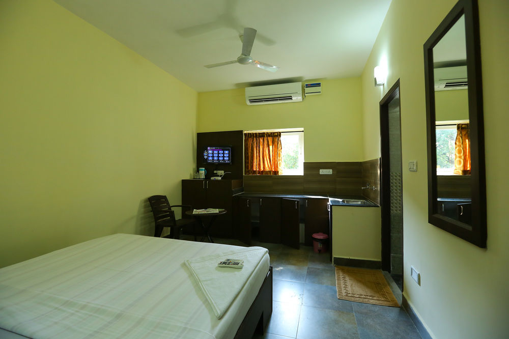 season 4 residences thiruvanmiyur