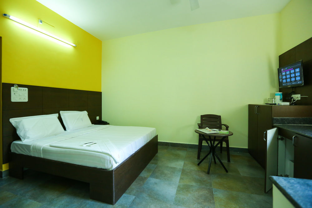 season 4 residences thiruvanmiyur