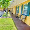 glades motel naples