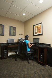 rosen inn closest to universal