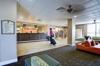 rosen inn closest to universal