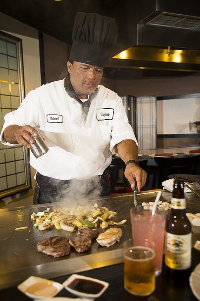 rosen inn closest to universal