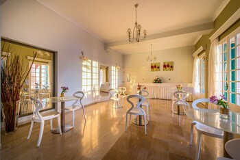 balcony hotel adults only