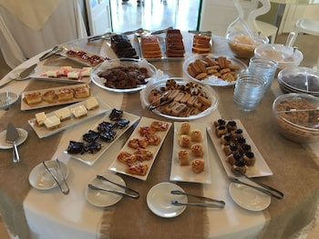 balcony hotel adults only