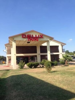 deluxe inn motel by oyo grand prairie interstate 30