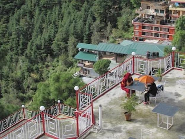 hotel deodar villa