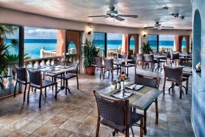 Pompano Beach Club,Hamilton>>Bermuda,4 star
