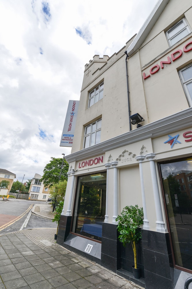 london star hotel