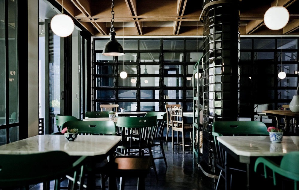 hotel ping silhouette