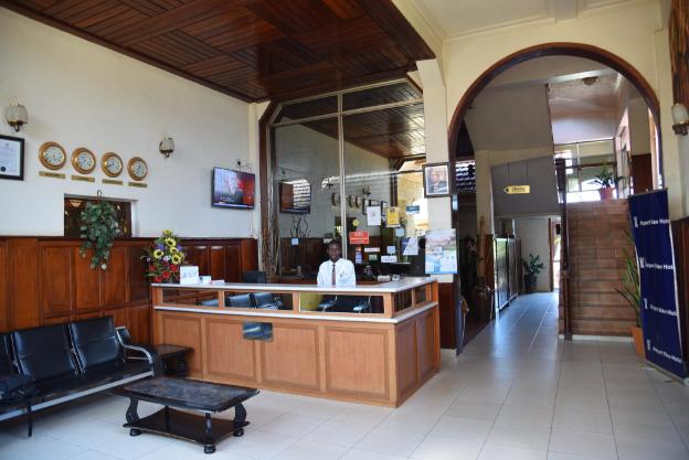 airport view hotel