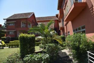 airport view hotel