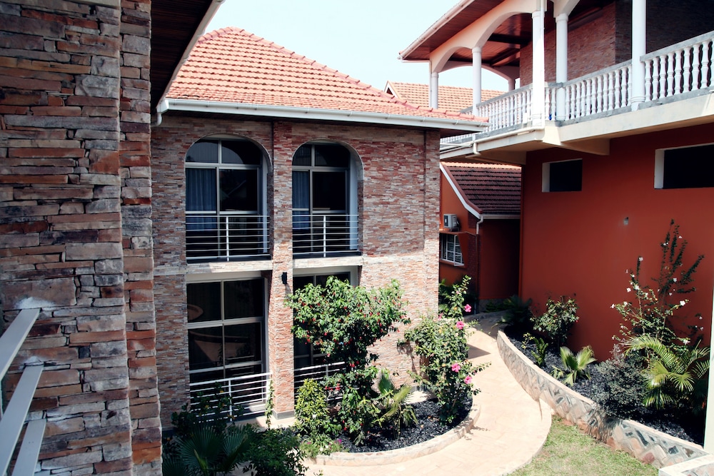 airport view hotel