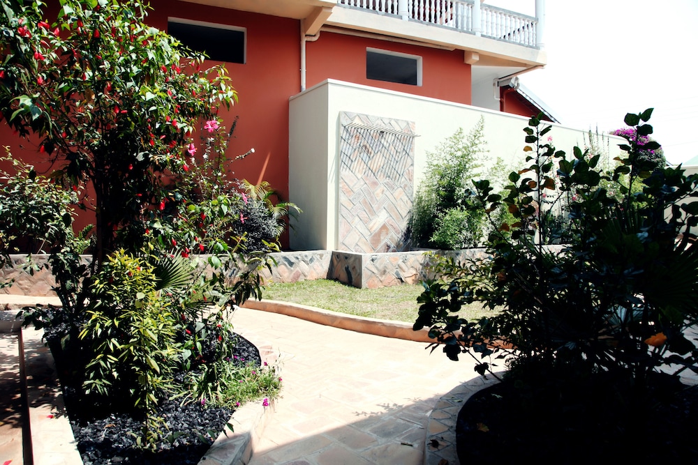 airport view hotel
