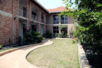 airport view hotel