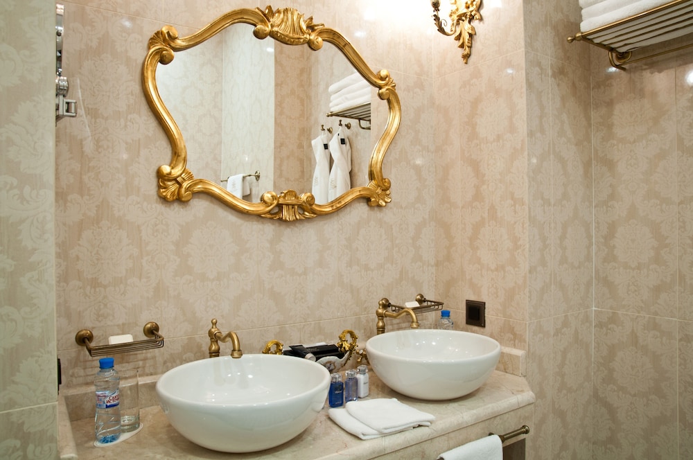 trezzini palace boutique hotel