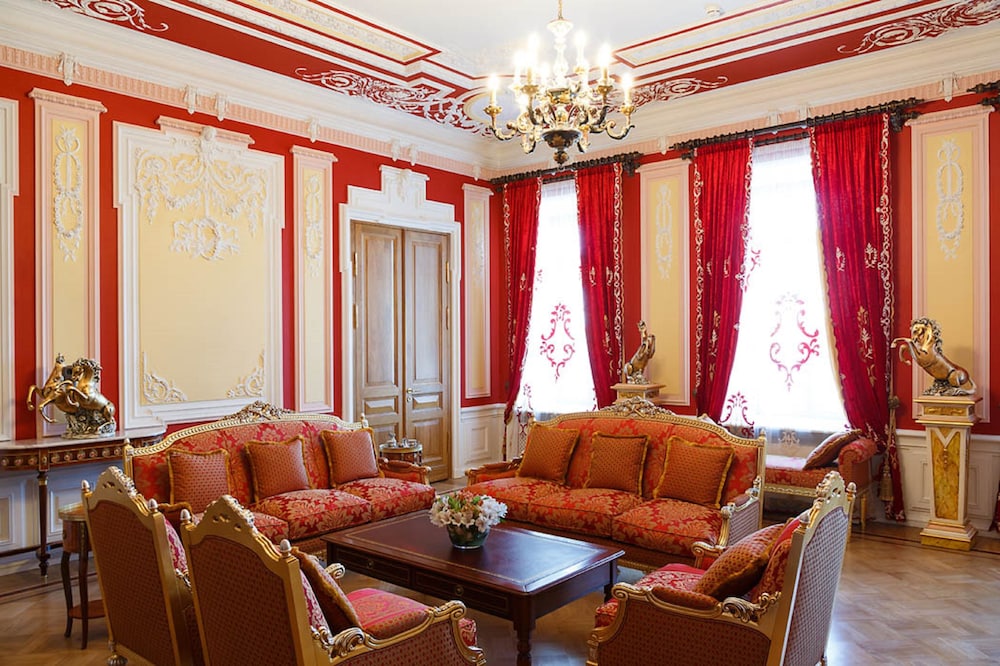 trezzini palace boutique hotel