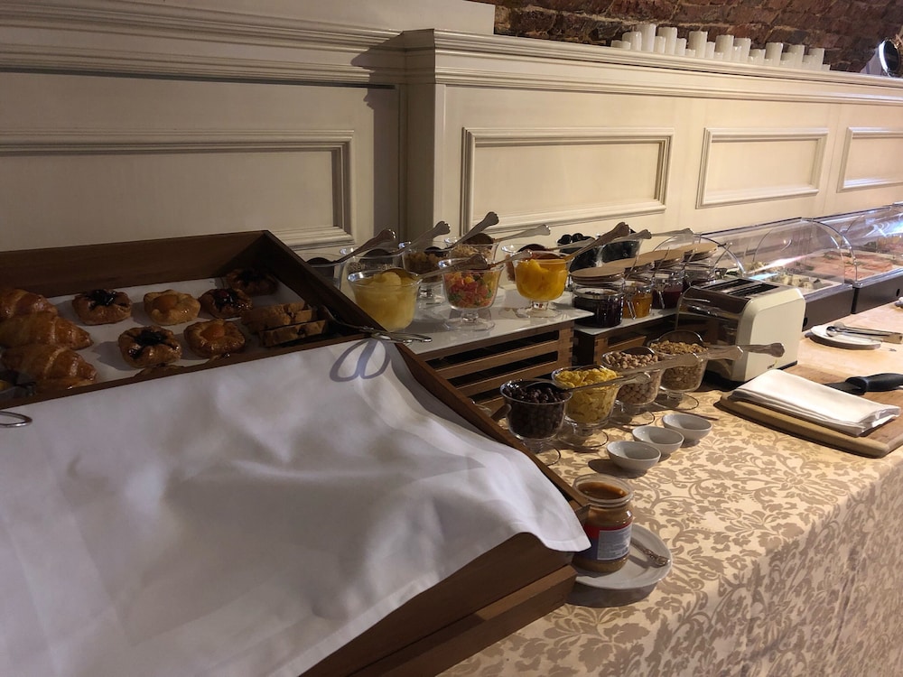 trezzini palace boutique hotel