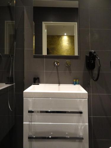 saras boutique hotel