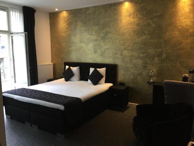 saras boutique hotel