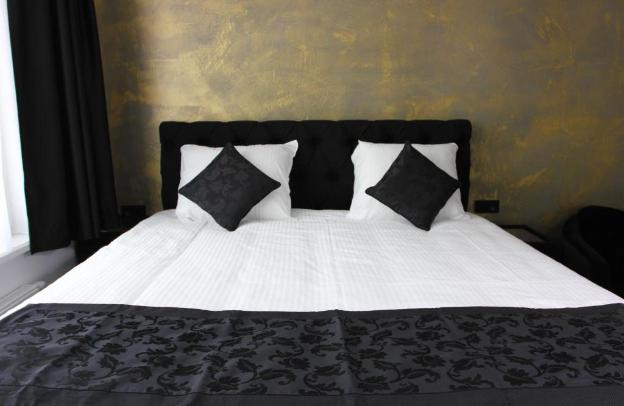 saras boutique hotel