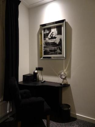 saras boutique hotel