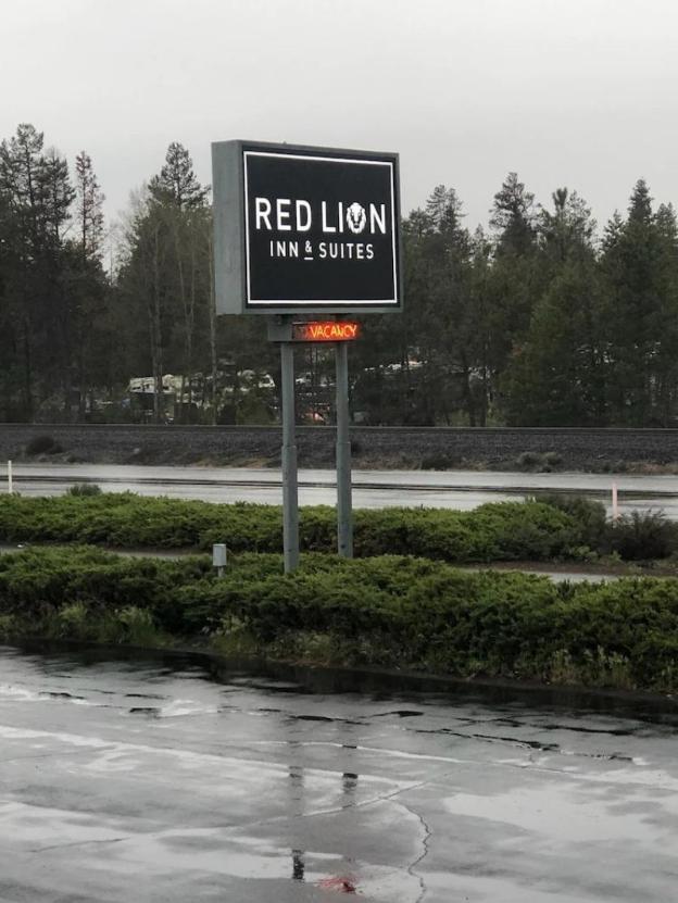 red lion inn and suites la pine
