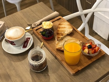 chinitas urban hostel