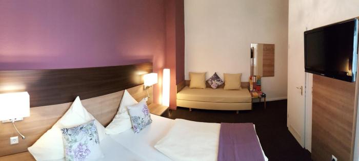 hotel flora