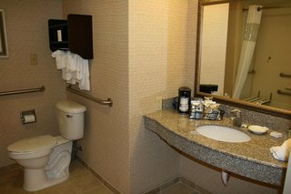 hampton inn and suites savannah airport