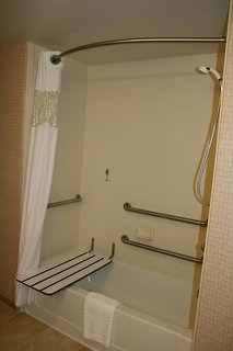 hampton inn and suites savannah airport