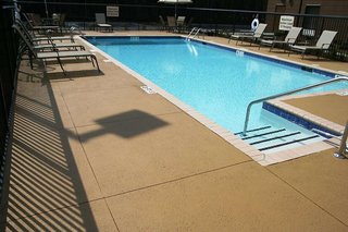 hampton inn and suites savannah airport
