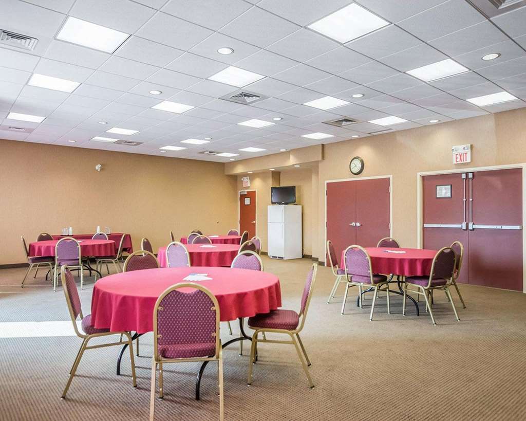 comfort inn sturgeon falls