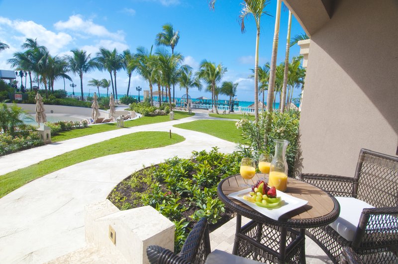 sandals royal bahamian all inclusive couples only