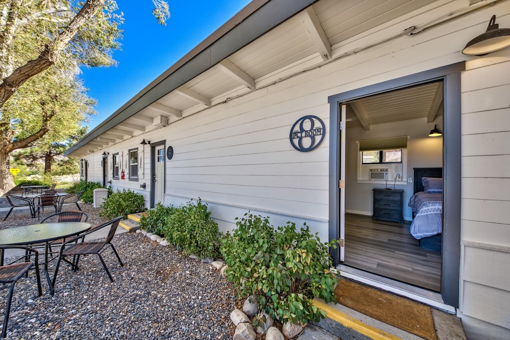 west walker motel