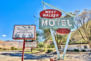 west walker motel