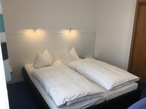 Hotel & Restaurant Park Cafe Isa,Thuringia>>Erfurt,3 star