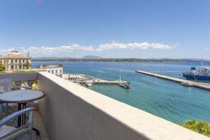 Hotel Roumani,Near Bouboulina's Museum,3 star
