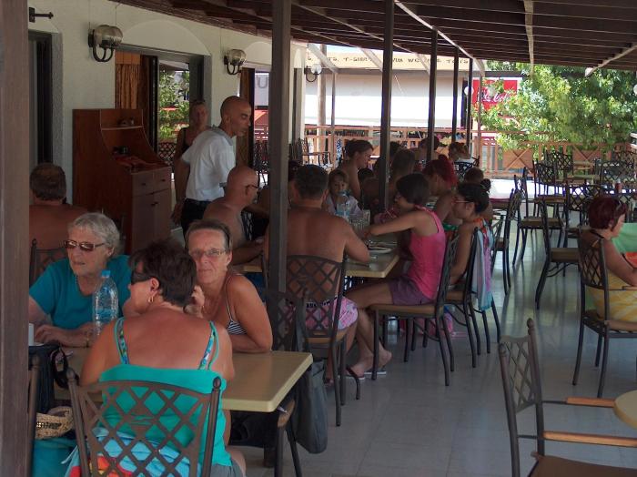 seagull hotel apartments