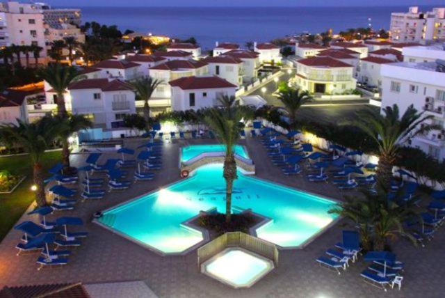 seagull hotel apartments