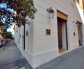 lh hotel lloyd rome