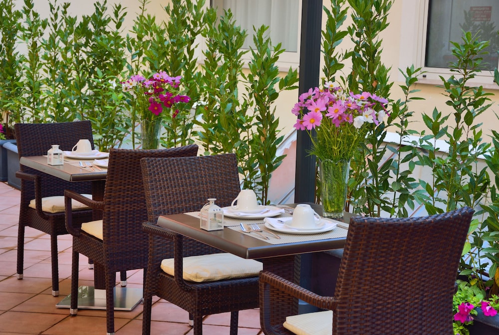 lh hotel lloyd rome
