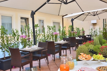 lh hotel lloyd rome