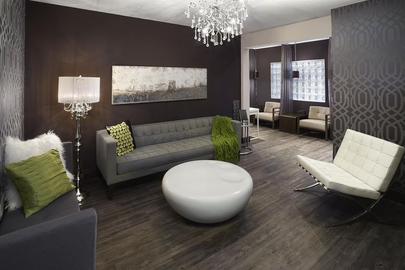four points by sheraton hotel and suites calgary west
