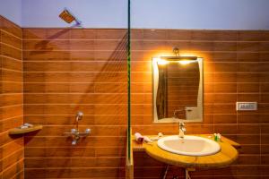 hotel the silk route