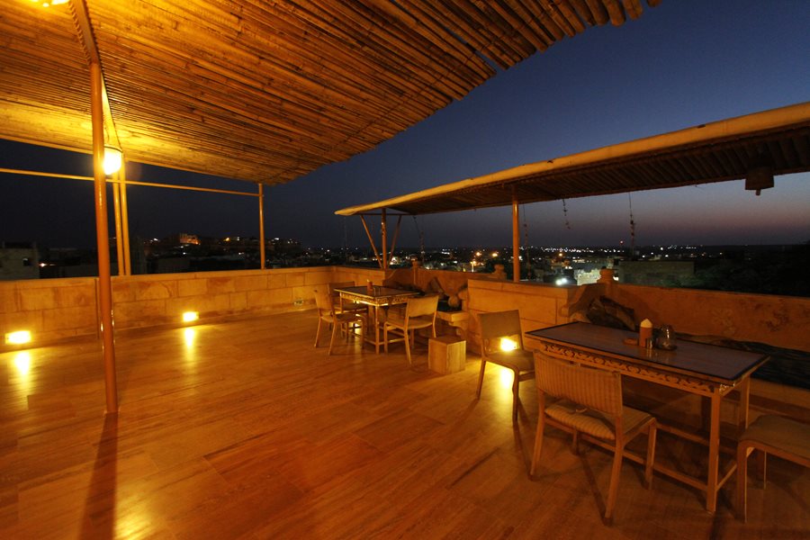 hotel the silk route