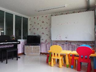 house and home residence