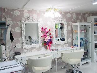 house and home residence